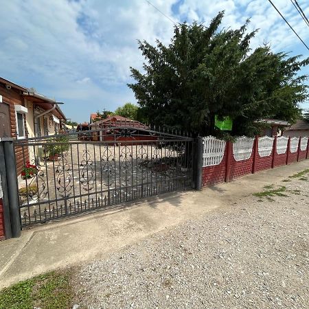 Tiszavirag Apartman Tiszakeszi Dış mekan fotoğraf